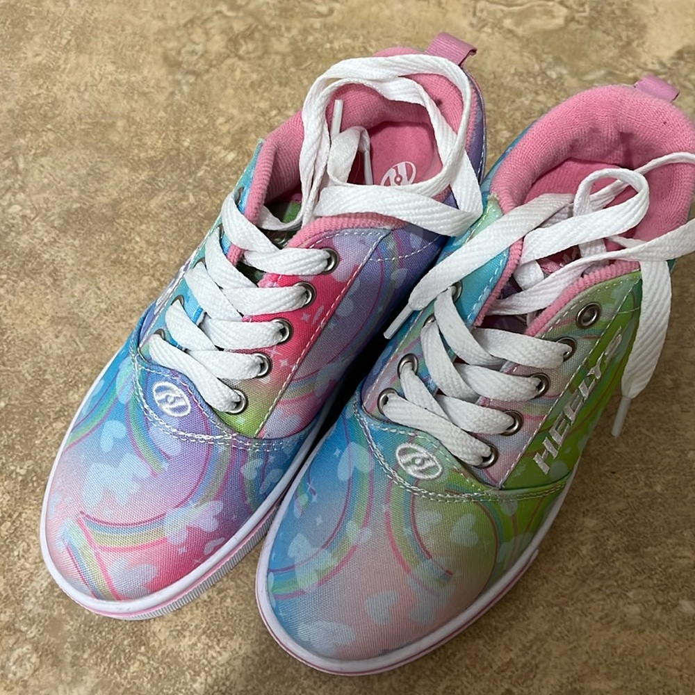 Heelys size 2- heart and rainbow print